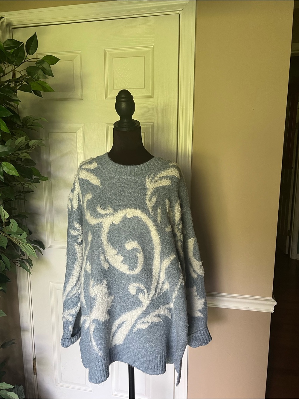Cynthia Rowley Blue and Cream Scroll-Pattern Crewneck Sweater